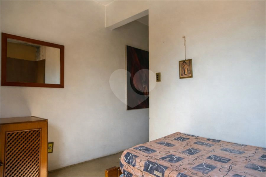 Sobrado à venda com 3 quartos, sendo 1 suíte,  em Vila Guarani, São Paulo, SP