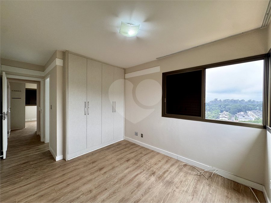 Apartamento à venda com 4 quartos, sendo 1 suíte,  em Horto Florestal, São Paulo, SP