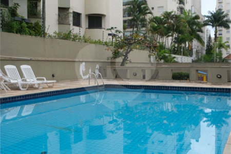 Apartamento à venda com 3 quartos, sendo 1 suíte,  em Brooklin Paulista, São Paulo, SP