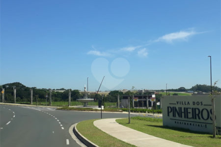 Casa à venda no condomínio Villa dos Pinheiros, Indaiatuba - SP