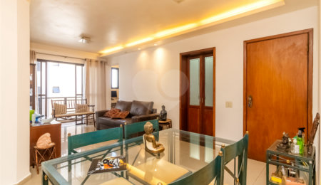 Apartamento à venda com 3 quartos, sendo 1 suíte,  em Vila Mariana, São Paulo, SP