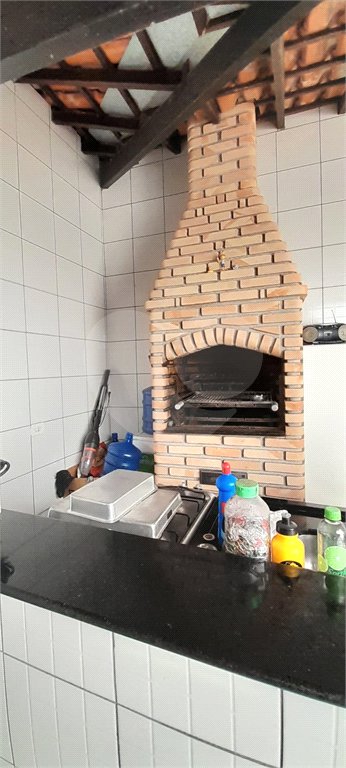 Sobrado à venda com 3 quartos, sendo 1 suíte,  em Vila Lavínia, Mogi das Cruzes, SP