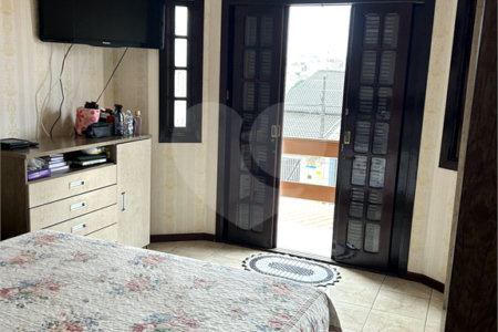 Casa à venda com 3 quartos, sendo 1 suíte,  em Jardim Universo, Mogi das Cruzes, SP