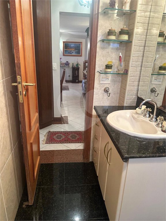 Apartamento à venda com 3 quartos, sendo 1 suíte,  em Vila Santo Estéfano, São Paulo, SP