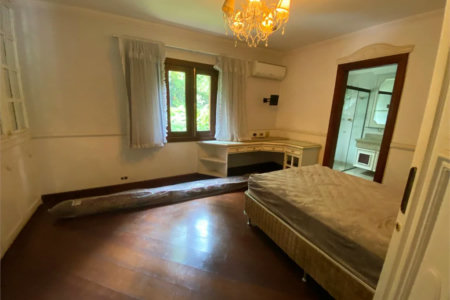 Casa à venda ou para alugar com 5 quartos, sendo 3 suítes, em Fazenda Morumbi, São Paulo, SP