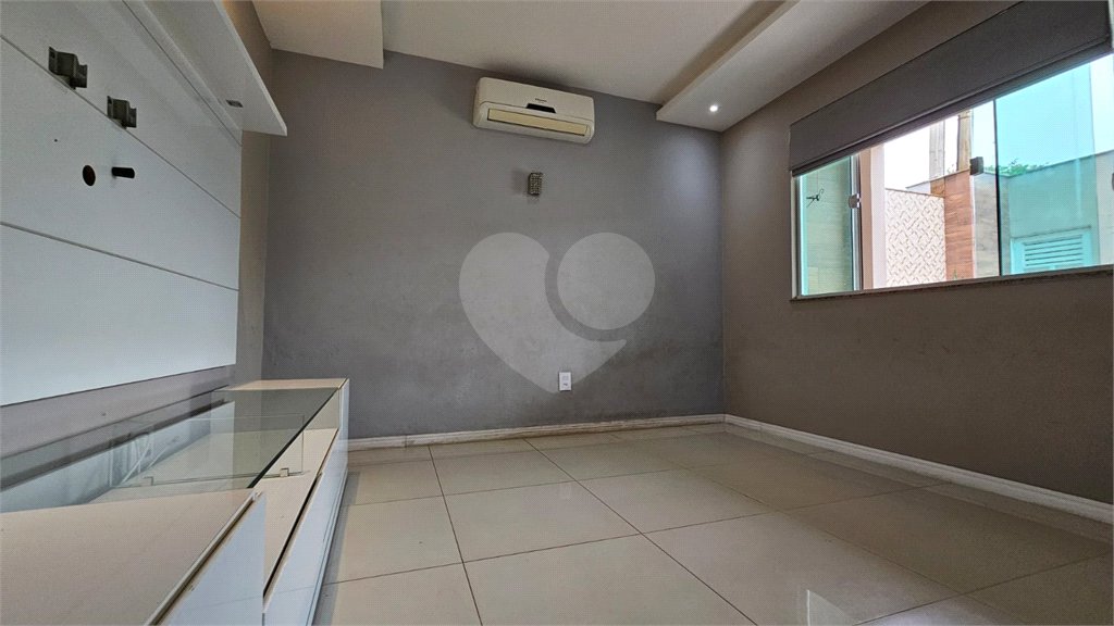 Triplex à venda com 3 quartos, sendo 2 suítes, em Campo Grande, Rio de Janeiro, RJ