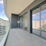 Apartamento T3 à venda em Águas Santas, Maia, Portugal – Varanda e garagem