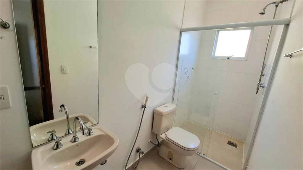 Sobrado à venda com 3 suítes em Vila Hortência, Sorocaba, SP