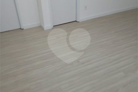 Apartamento à venda com 1 quarto em Cambuci, São Paulo, SP