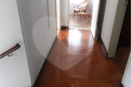 Sobrado à venda com 3 quartos, sendo 1 suíte,  no Centro, São Bernardo do Campo, SP