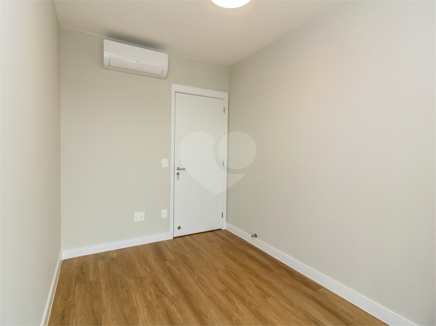 Apartamento à venda com 4 quartos, sendo 2 suítes, em Brooklin, São Paulo, SP