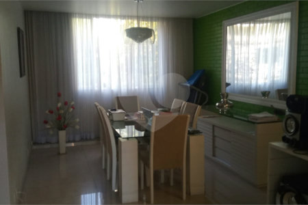 Casa à venda com 6 quartos, sendo 3 suítes, em Vila Isabel, Rio de Janeiro, RJ