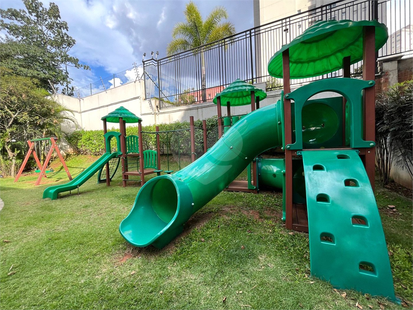 Apartamento à venda com 3 suítes em Santa Teresinha, São Paulo, SP