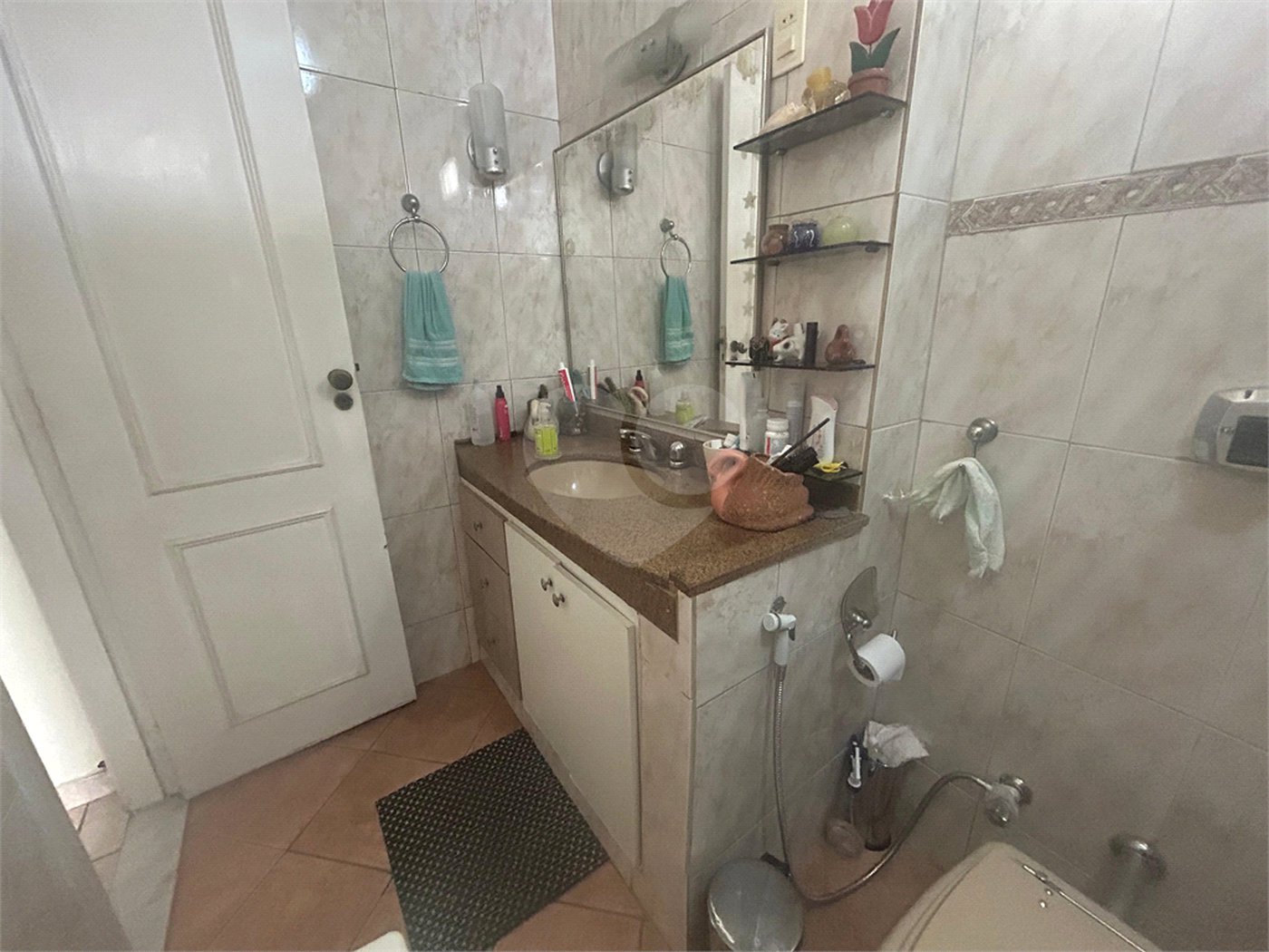 Apartamento à venda com 2 quartos, sendo 1 suíte, em Laranjeiras, Rio de Janeiro, RJ