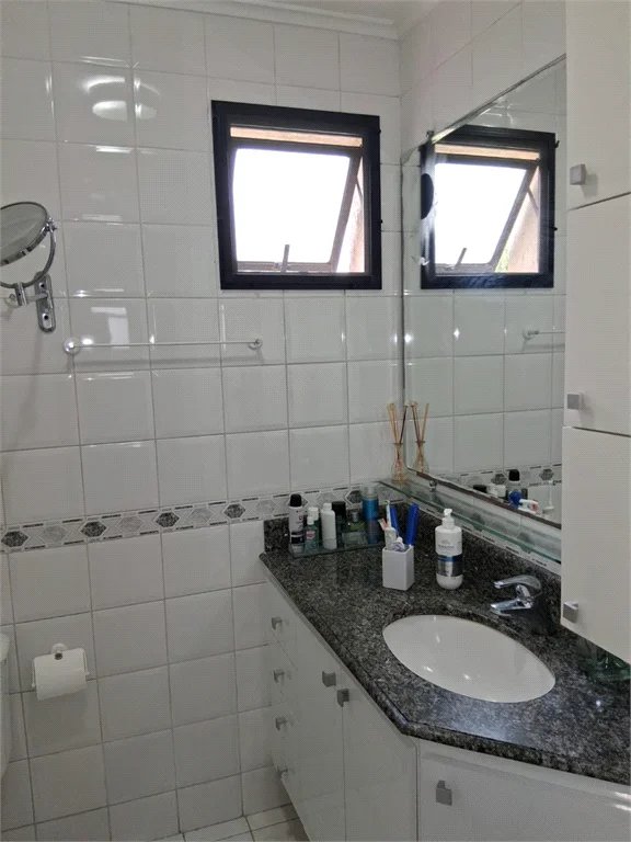 Apartamento à venda com 4 quartos, sendo 1 suíte,  em Vila Andrade, São Paulo, SP