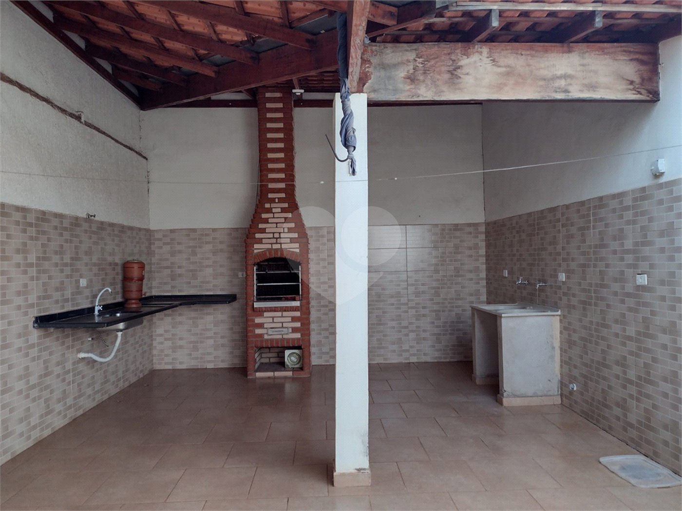 Casa à venda com 2 quartos, sendo 1 suíte, em Santa Eudóxia, São Carlos, SP