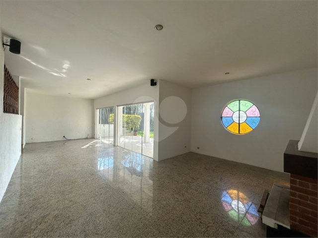 Casa para alugar com 3 suítes no condomínio Alpes da Cantareira, Mairiporã - SP