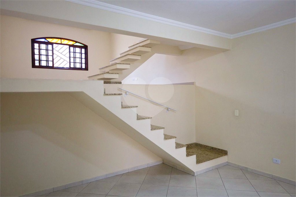 Sobrado à venda com 3 suítes em Vila Marari, São Paulo, SP