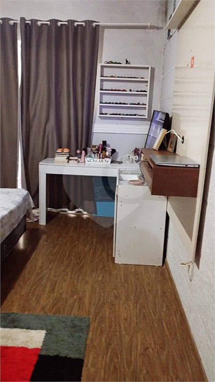 Sobrado à venda com 3 quartos, sendo 1 suíte,  em Vila Nova Cintra, Mogi das Cruzes, SP