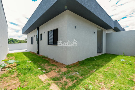 Casa térrea à venda com 3 quartos, sendo 1 suíte, no condomínio Flores da Usina, Atibaia - SP