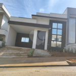 Casa à venda com 3 suítes no condomínio Condomíno Helena Maria, Sorocaba - SP