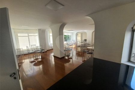 Apartamento à venda com 3 quartos, sendo 1 suíte, em Vila Andrade, São Paulo, SP