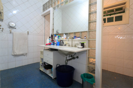 Casa à venda com 4 quartos, sendo 2 suítes, em Jardim Marajoara, São Paulo, SP