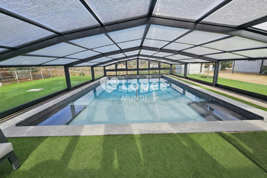 Casa com 3 quartos à venda no Algarve, Portugal – Piscina e terreno de 12.000 m²