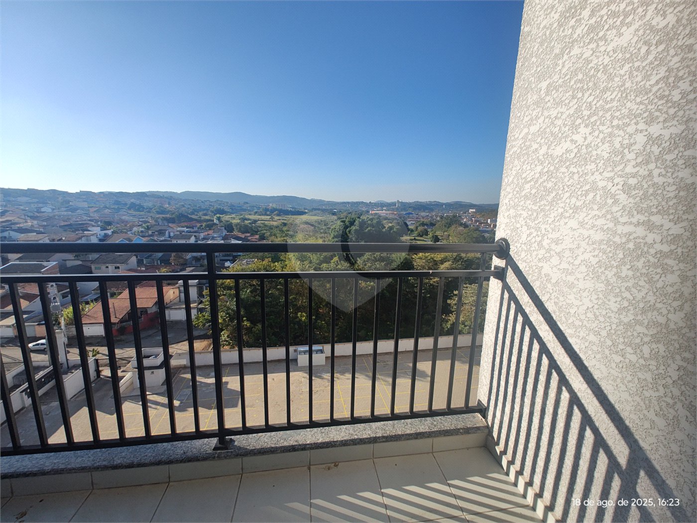 Apartamento para alugar com 2 quartos em Jardim das Palmeiras, Atibaia, SP
