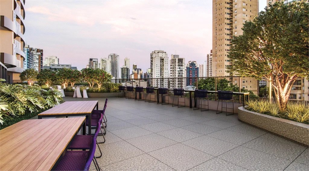 Apartamento à venda com 2 suítes em Santo Amaro, São Paulo, SP
