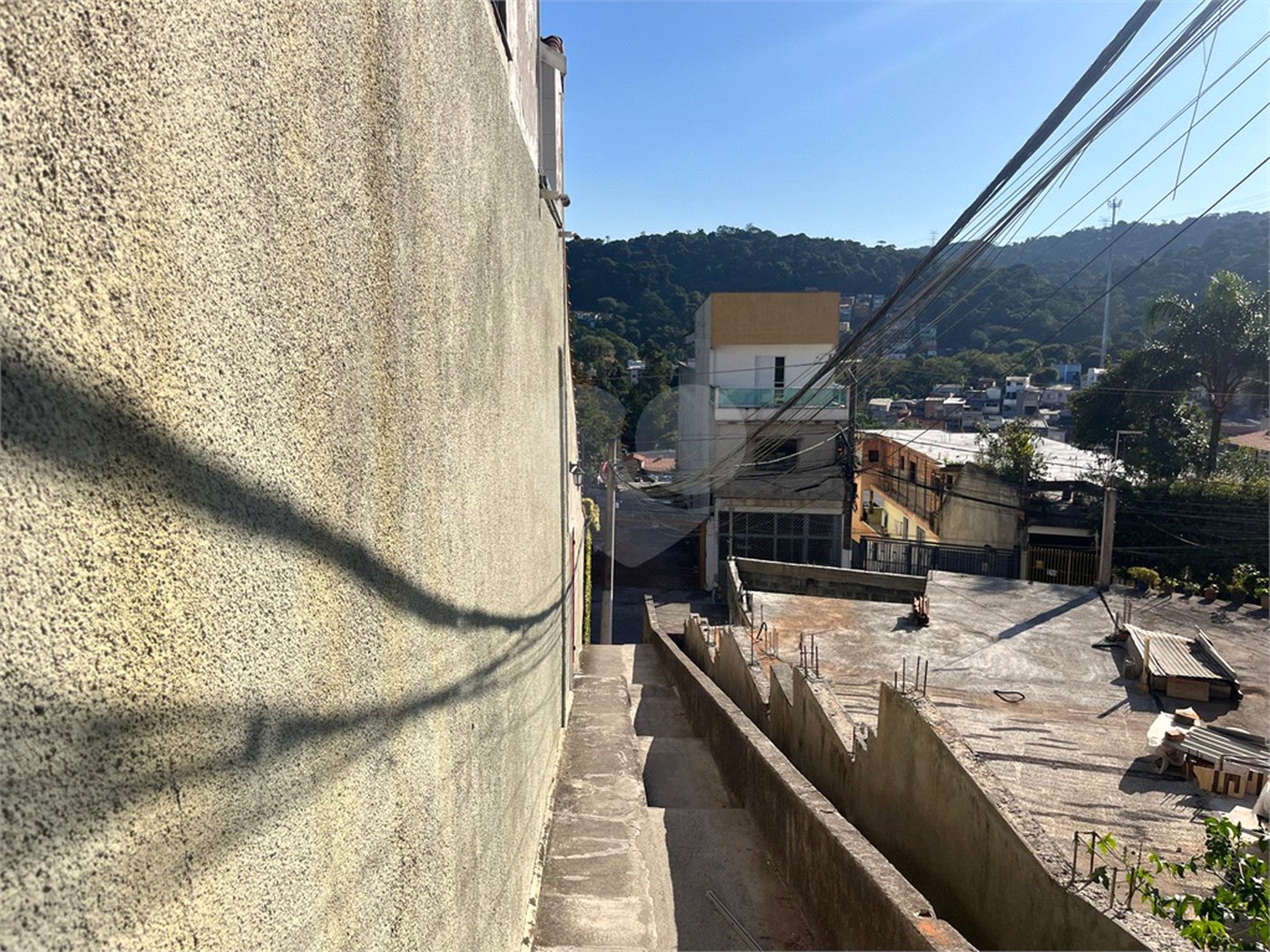 Sobrado à venda com 7 quartos, sendo 1 suíte, em Tremembé, São Paulo, SP