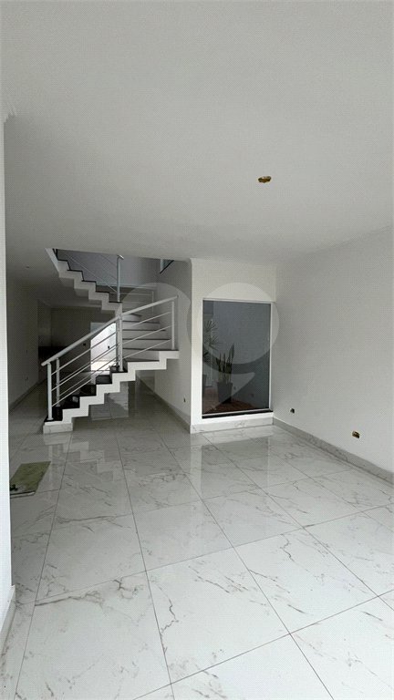 Casa à venda com 3 quartos, sendo 1 suíte,  em Vila Canero, São Paulo, SP