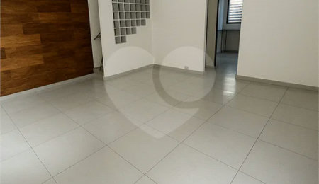 Casa à venda com 3 quartos, sendo 1 suíte, em Conjunto Residencial Vista Verde, São Paulo, SP