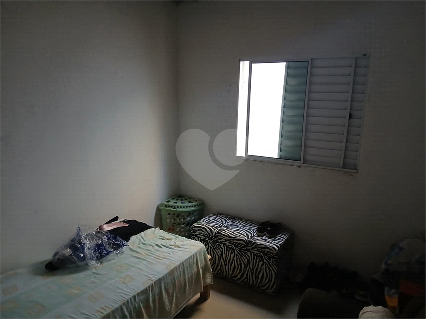 Casa à venda com 3 quartos, sendo 1 suíte,  em Mogi Moderno, Mogi das Cruzes, SP