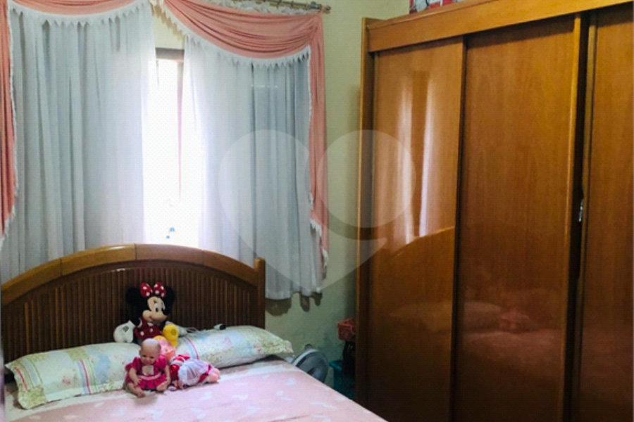 Casa à venda com 3 quartos, sendo 1 suíte, em Horto, São Paulo, SP