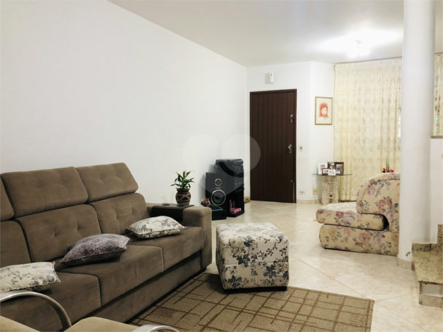 Sobrado à venda com 3 quartos em Tremembé, São Paulo, SP