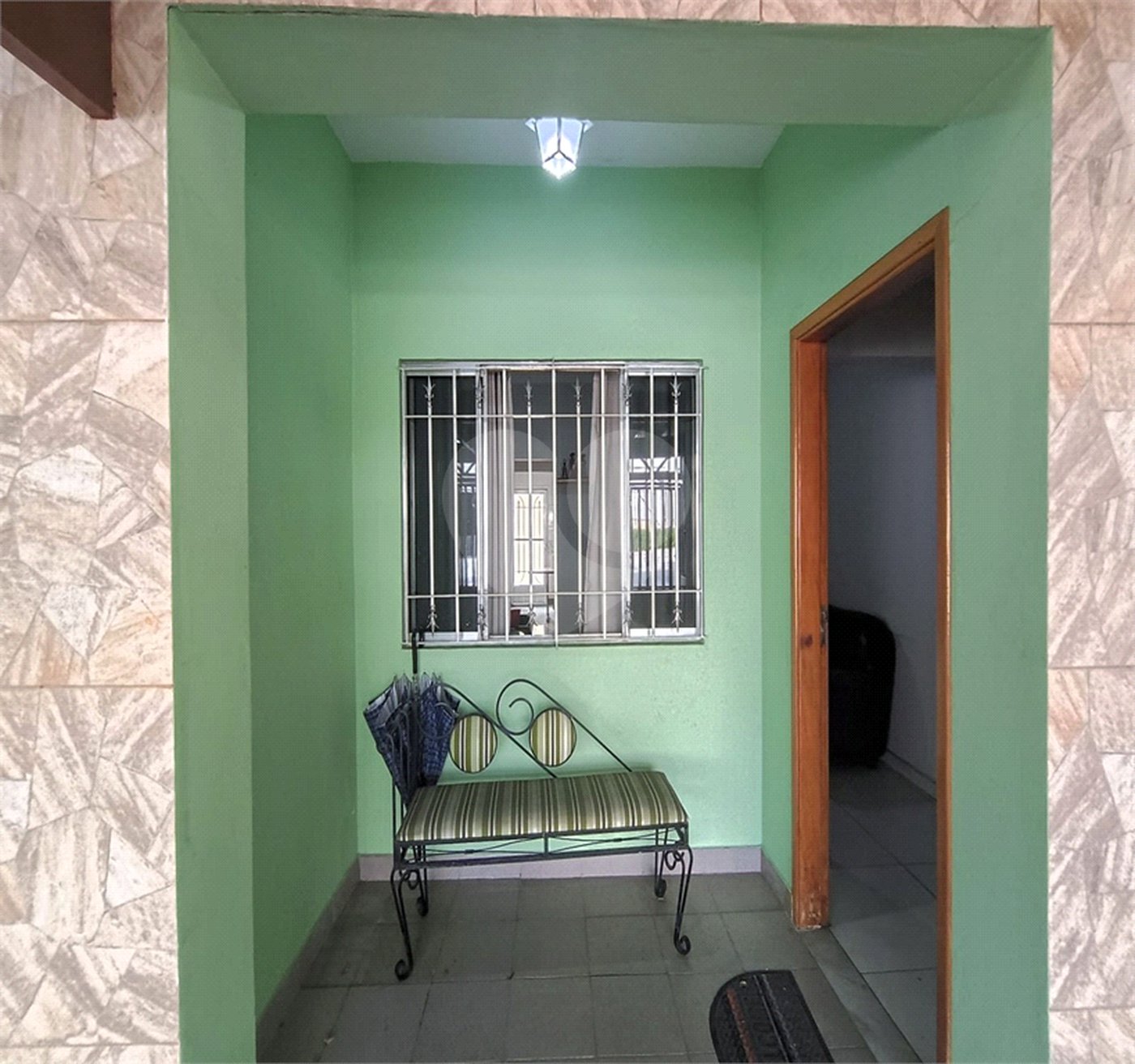 Casa Térrea à venda com 5 quartos, sendo 1 suíte, em Chora Menino, São Paulo, SP