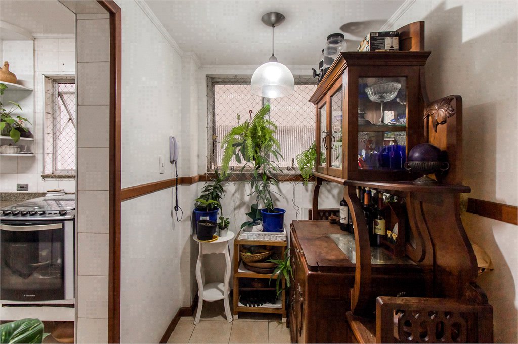 Apartamento à venda com 3 quartos, sendo 1 suíte, em Santo Amaro, São Paulo, SP