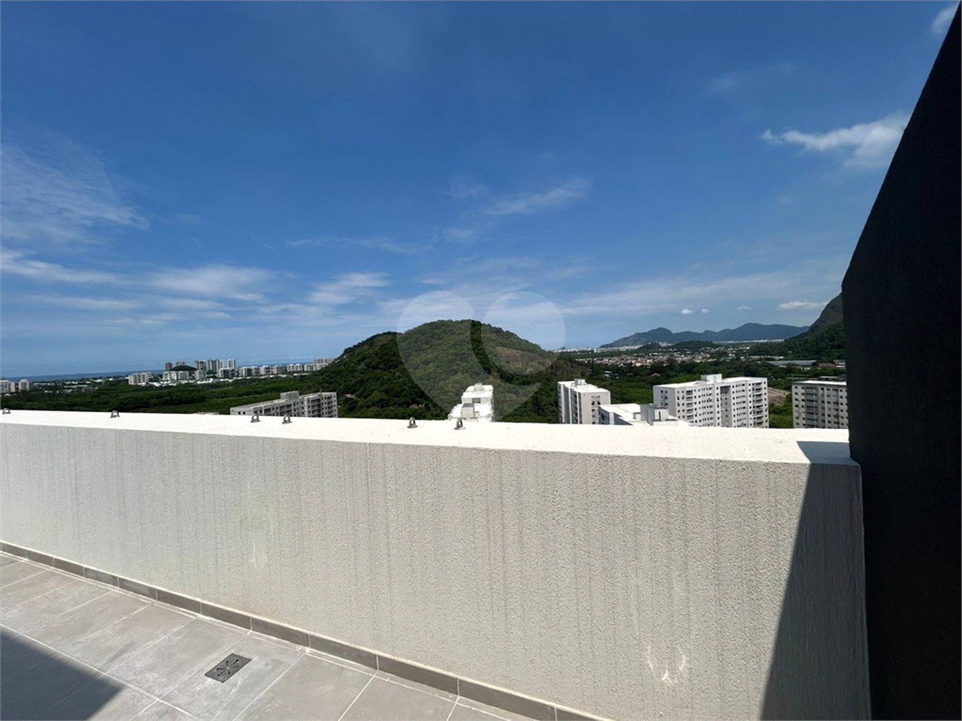 Cobertura à venda com 3 quartos, sendo 1 suíte, em Jacarepaguá, Rio de Janeiro, RJ