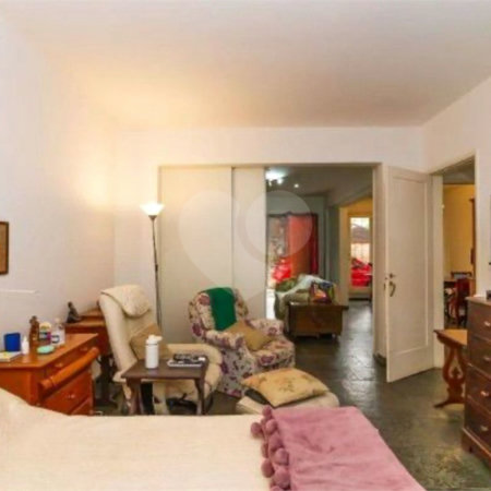 Casa à venda com 4 quartos, sendo 2 suítes,  em Jardim Paulista, São Paulo, SP