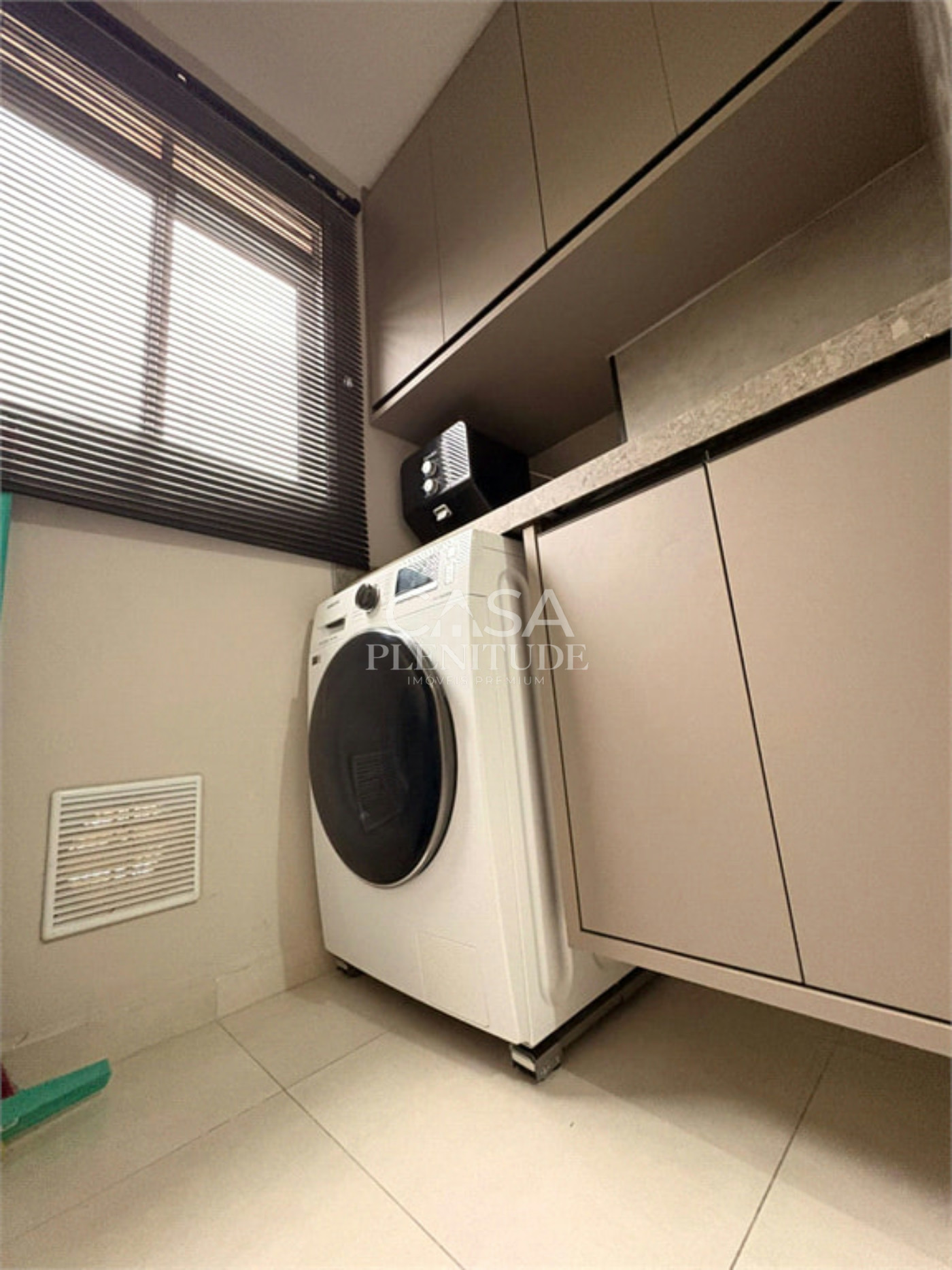 Apartamento à venda com 2 quartos, sendo 1 suíte,  em Jardim Americano, Sorocaba, SP