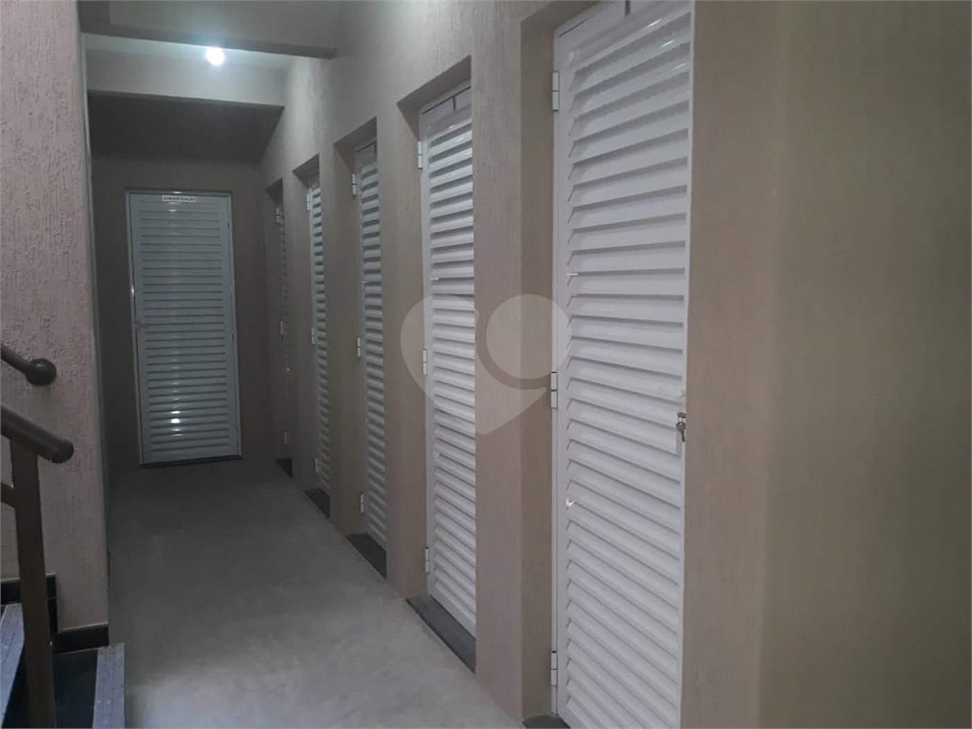 Casa à venda ou para alugar com 3 quartos, sendo 1 suíte, no condomínio martinha, São Paulo - SP