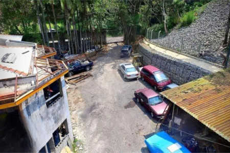 Terreno para alugar com 2 quartos, sendo 1 suíte, em Roncon, Ribeirão Pires, SP