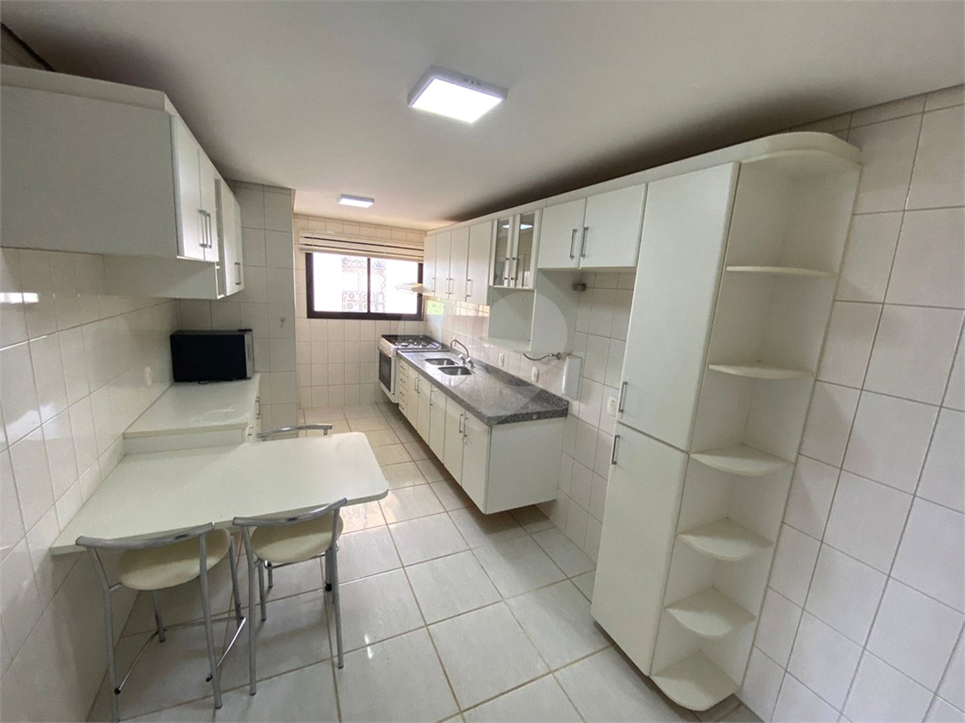 Apartamento Duplex no Condomínio Giardino de Rovello