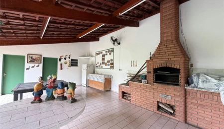 Casa à venda ou para alugar com 4 quartos, sendo 2 suítes,  em Vila Mazzei, São Paulo, SP