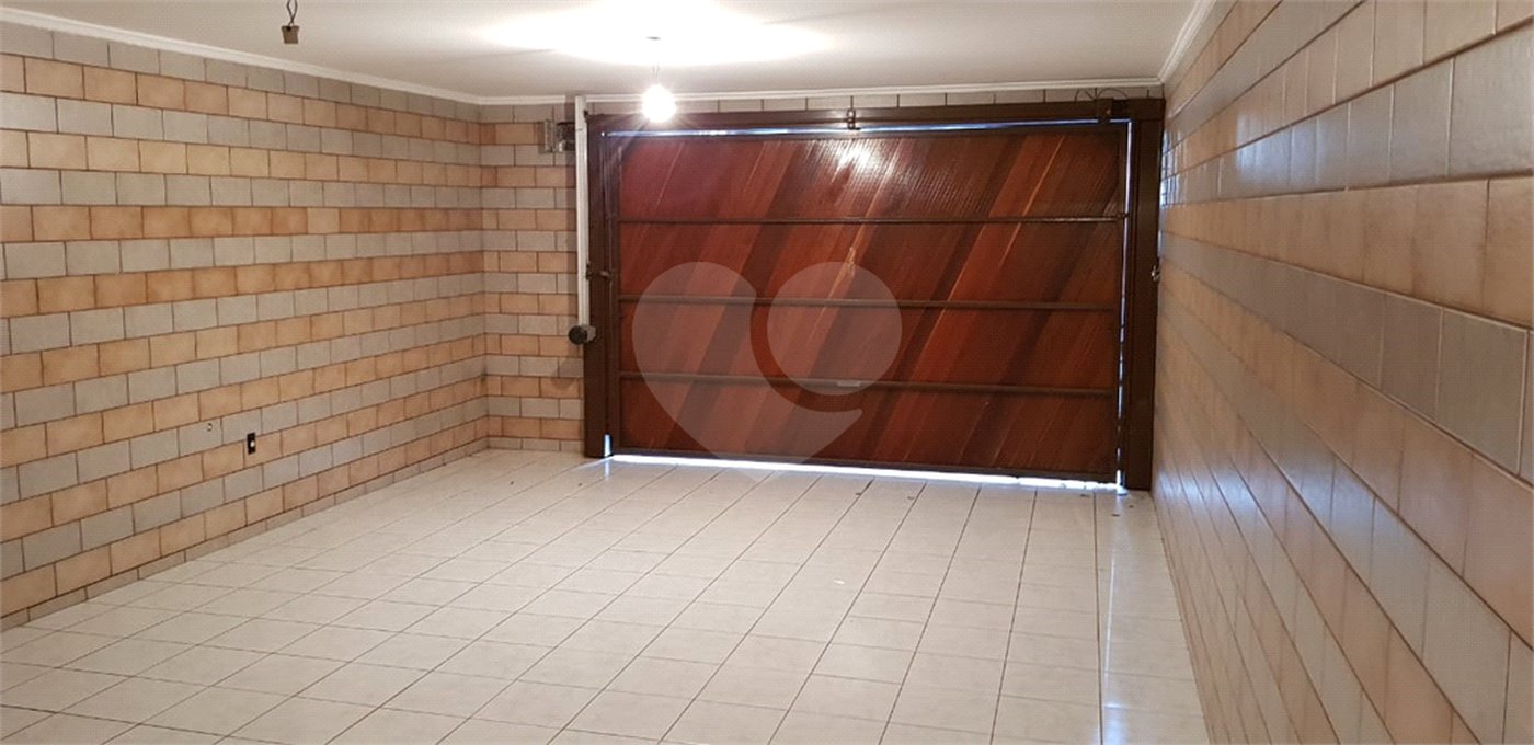 Sobrado à venda com 4 quartos, sendo 1 suíte,  em Olímpico, São Caetano do Sul, SP