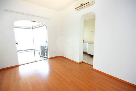 Apartamento à venda com 4 suítes em Jardim Marajoara, São Paulo, SP