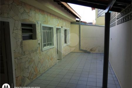 Casa à venda com 3 quartos, sendo 1 suíte, em Bosque dos Eucaliptos, São José dos Campos, SP