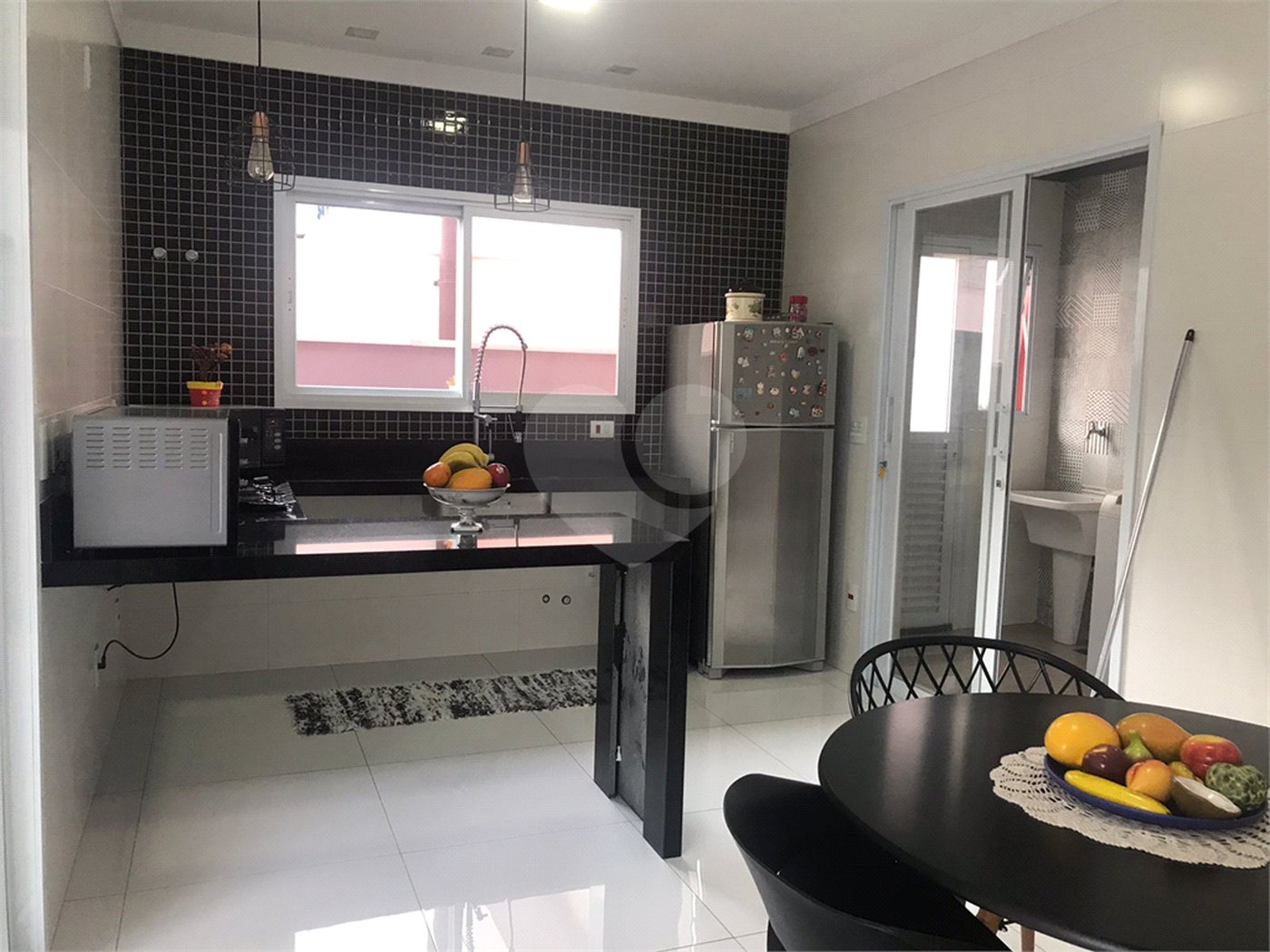 Casa à venda com 3 quartos, sendo 2 suítes,  no condomínio Morada do Bosque, Vinhedo - SP
