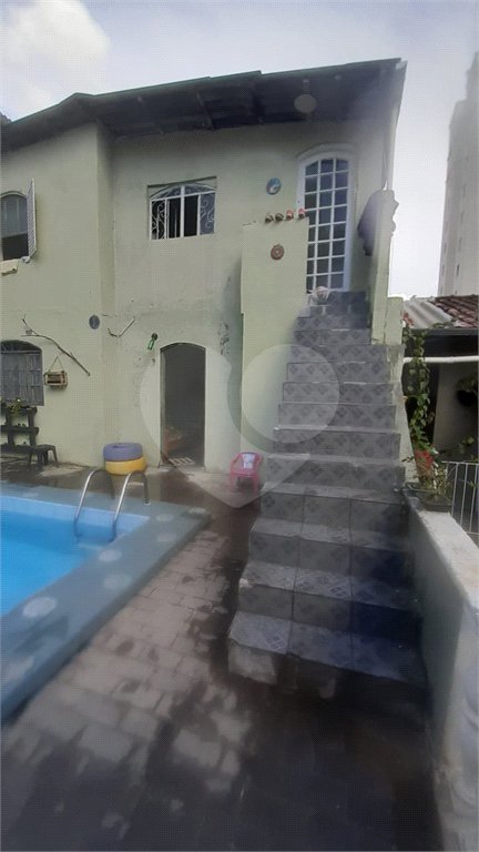 Sobrado à venda com 6 quartos, sendo 1 suíte, em Santa Teresinha, São Paulo, SP